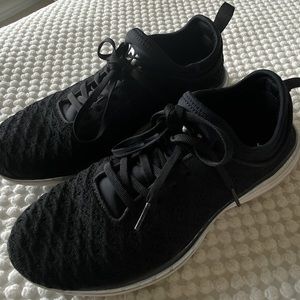 APL Techlooom Phantom